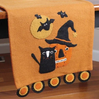 36″ Halloween Cat Bats and Pumpkin Table Runner