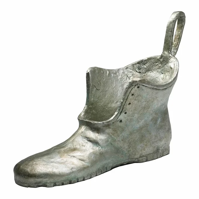 Cyan Designs Shoe Token
