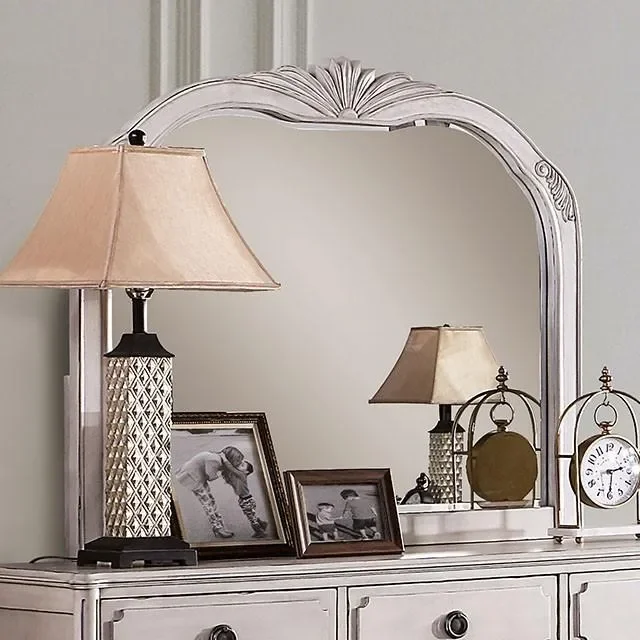 Esther Mirror
