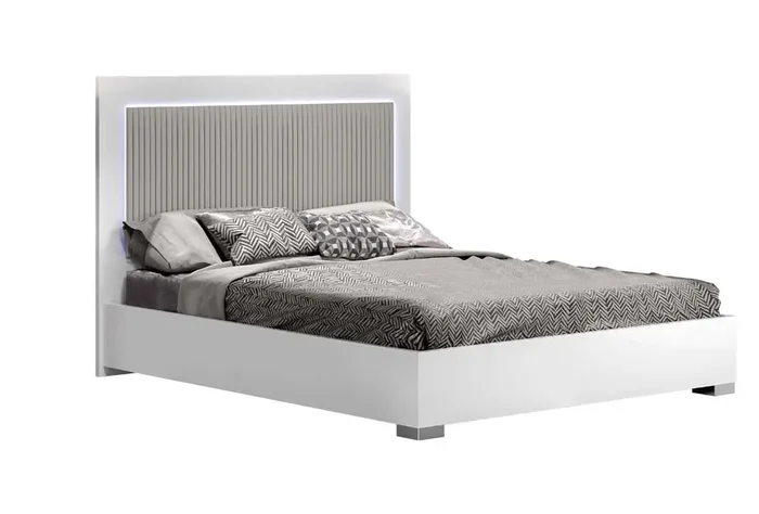 J&M Furniture – Luxuria Queen Premium Bed – 18122-Q