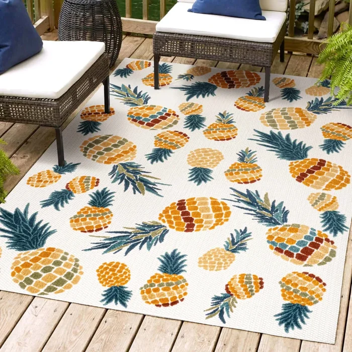 JONATHAN Y Lighting 3′ x 5′ Polypropylene Pineapple Indoor/Outdoor Rectangular Area Rug