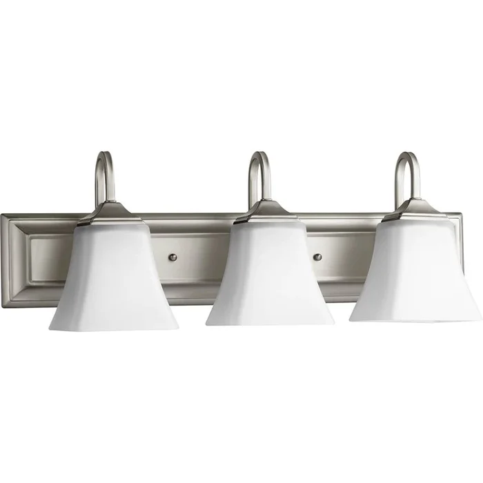 Quorum 3Lt Stn Opal Vanity – Stn