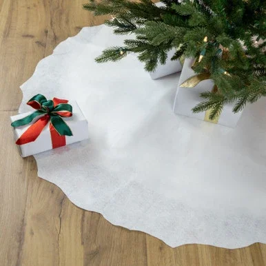 Scalloped Edge Christmas Tree Skirt – 38″ – White