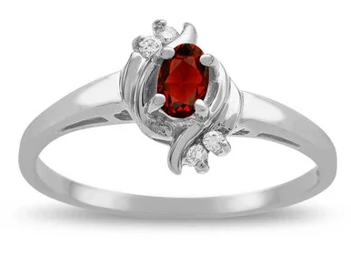 Star K Small Oval 5x3mm Genuine Garnet Bypass Ring – 316151AF7