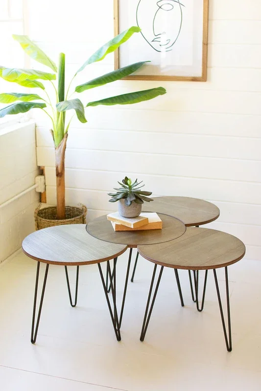 Tall shelf with round shelf detail